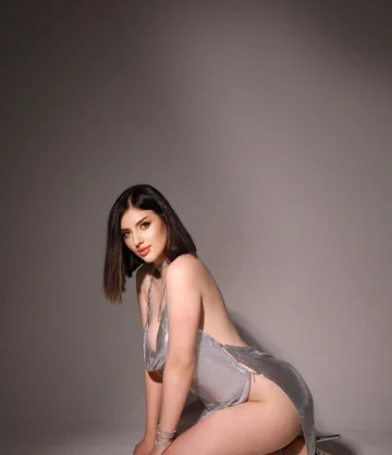Una - Russian escort Delhi profile