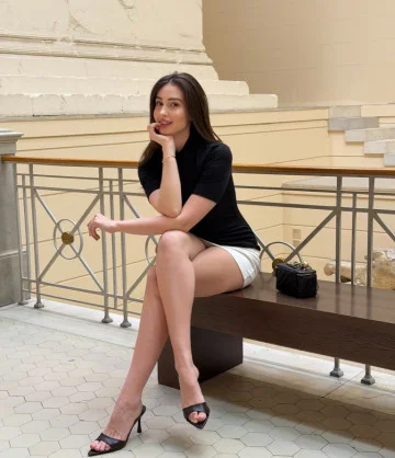 Zoe - Russian escort Delhi profile